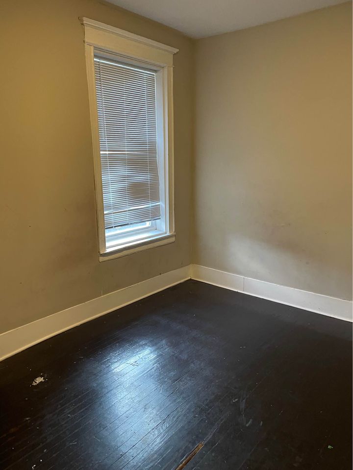 3 Beds 1 Bath - Apartment photo'