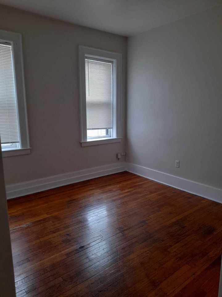 3 Beds 1 Bath - Apartment photo'