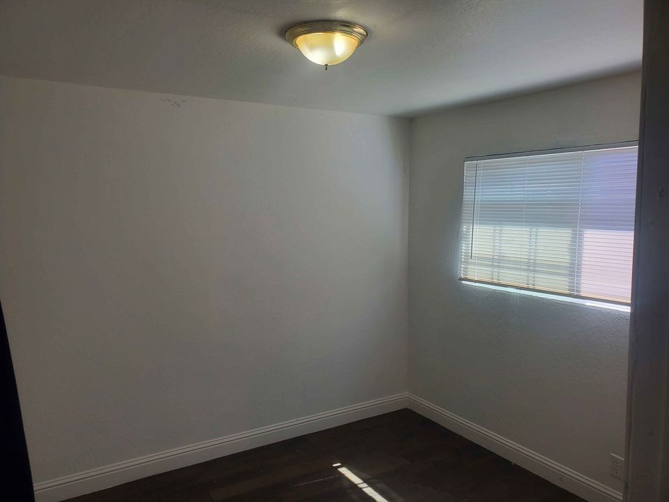 3 Beds 1 Bath - Apartment photo'