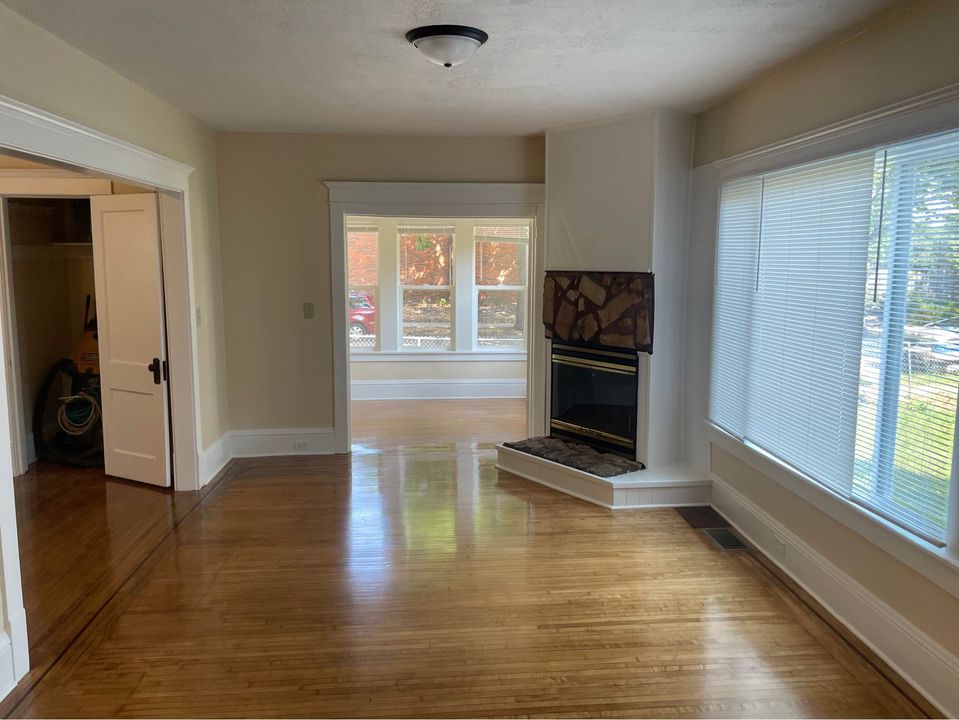 3 Beds 1 Bath - House photo'