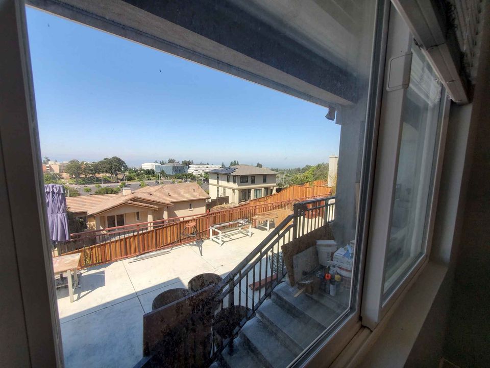 3 Beds 2 Baths - Townhouse - 14