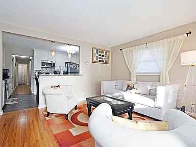 3 Beds 2 Baths - Townhouse - 14