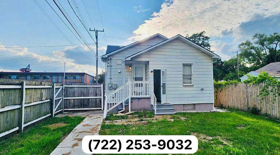 3 Beds 3 Baths - House