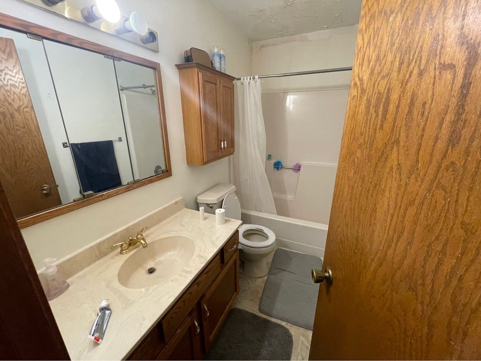 1 Bed 1 Bath - House photo'