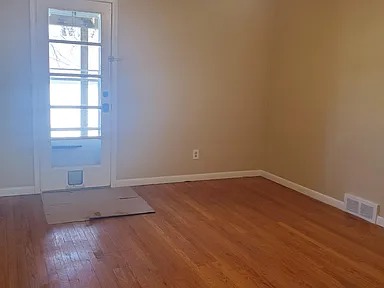 2 Beds 1 Bath House photo'