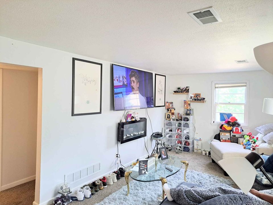 2 Beds 1 Bath - House photo'