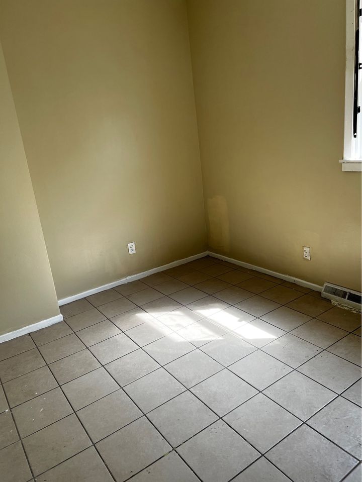 2 Beds 1 Bath - House photo'