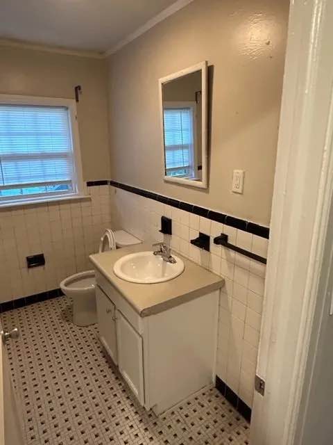 2 Beds 1 Bath - House photo'