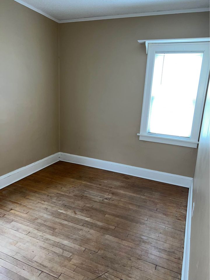 2 Beds 1 Bath Townhouse photo'