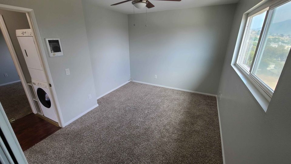 2 Beds 1 Bath - Townhouse photo'