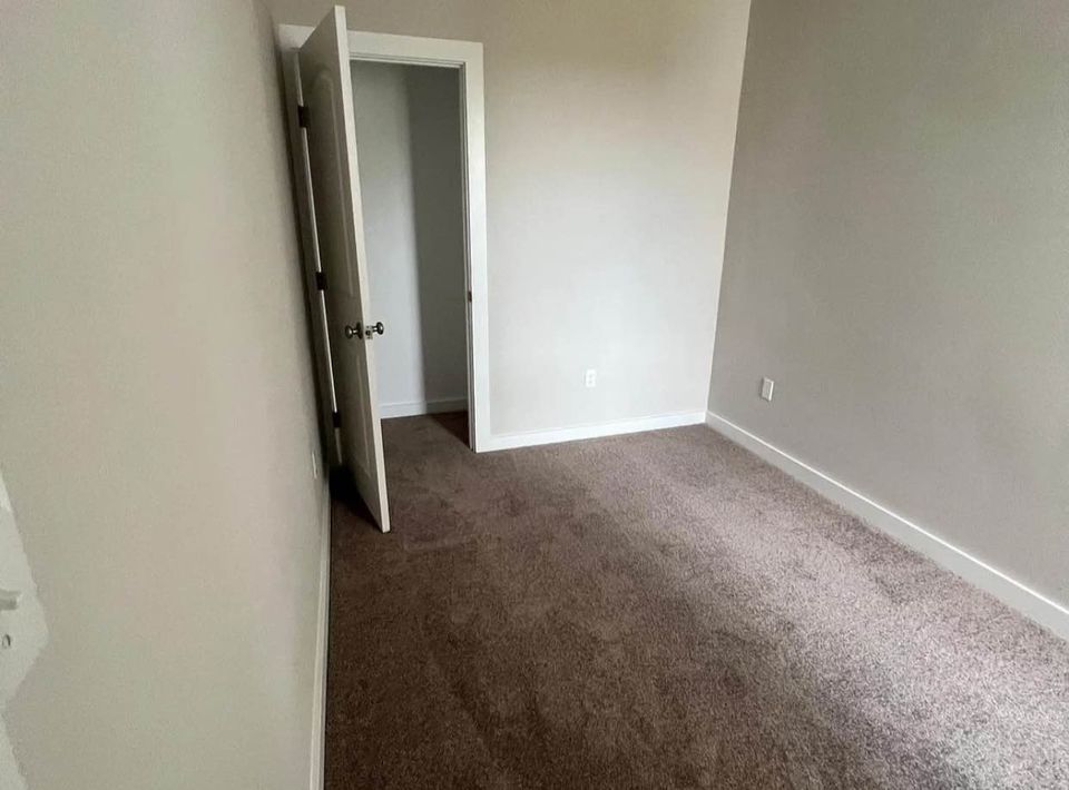 3 Beds 1 Bath - House photo'