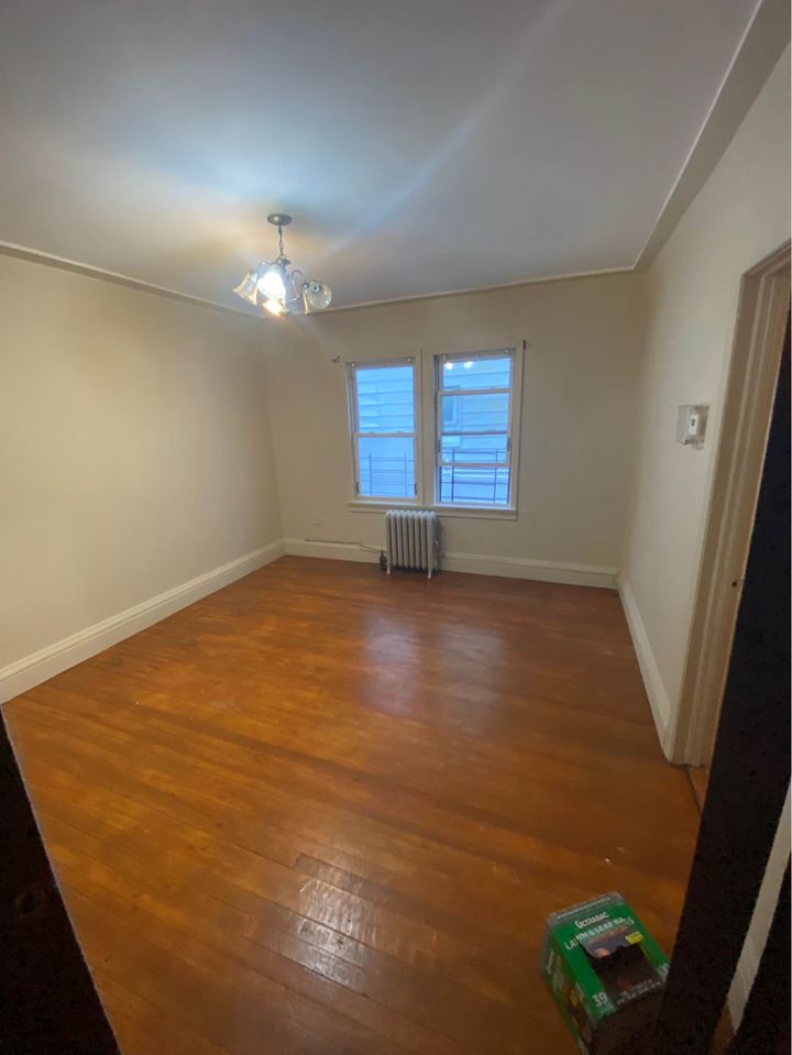 4 Beds 1 Bath - House photo'