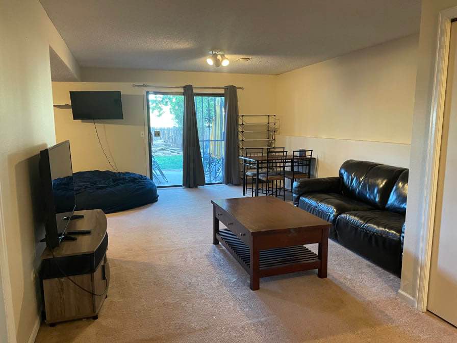 2 Beds 1 Bath - House photo'