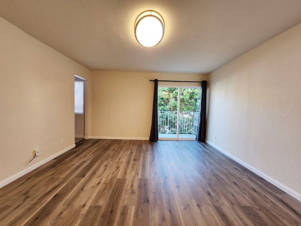 2 Beds 1 Bath Apartment photo'