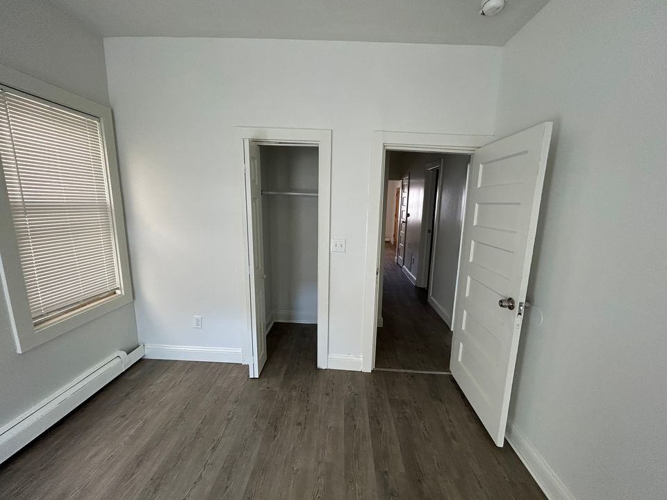 2 Beds 1 Bath Apartment photo'