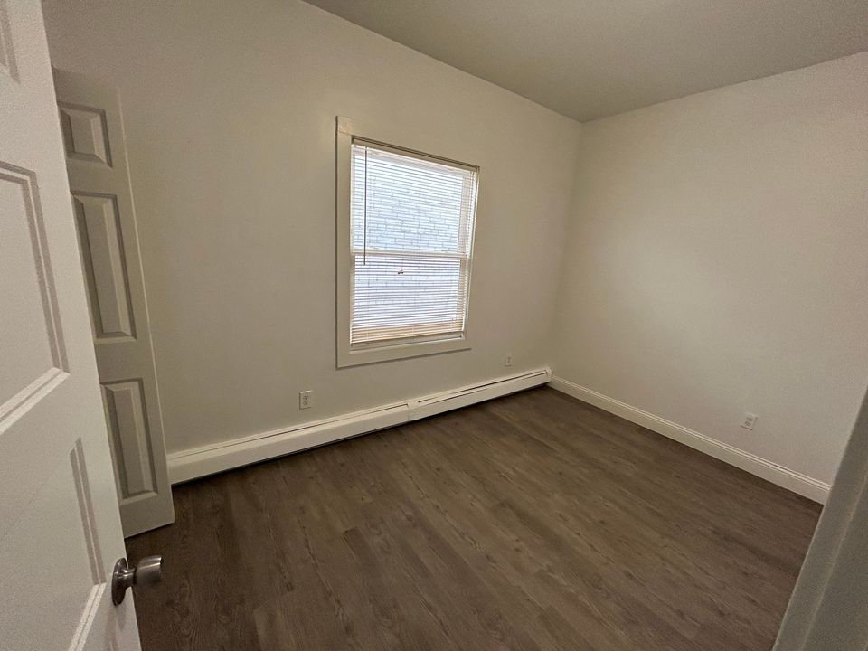 2 Beds 1 Bath Apartment photo'