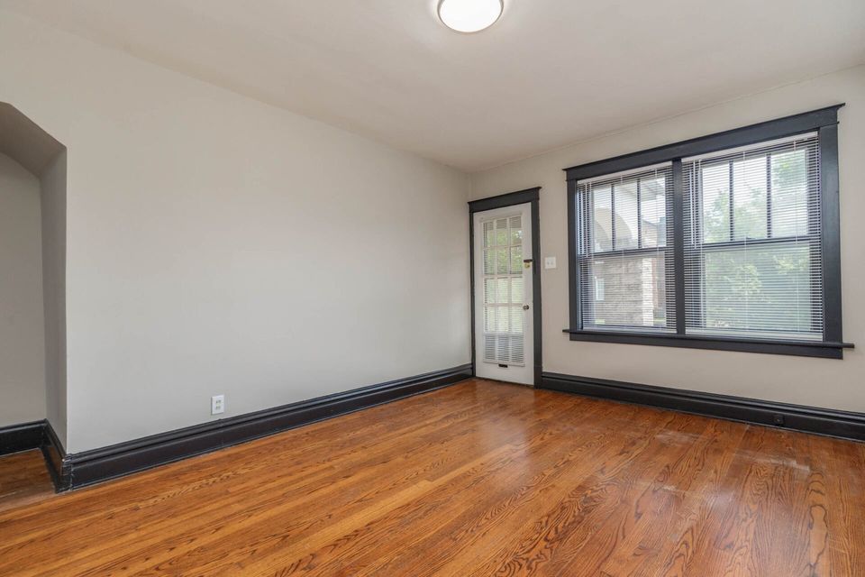 2 Beds 1 Bath Apartment photo'