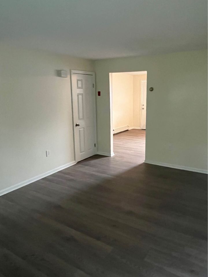 2 Beds 1 Bath - Townhouse photo'