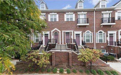 2 Beds 2.5 Baths - Townhouse - 22