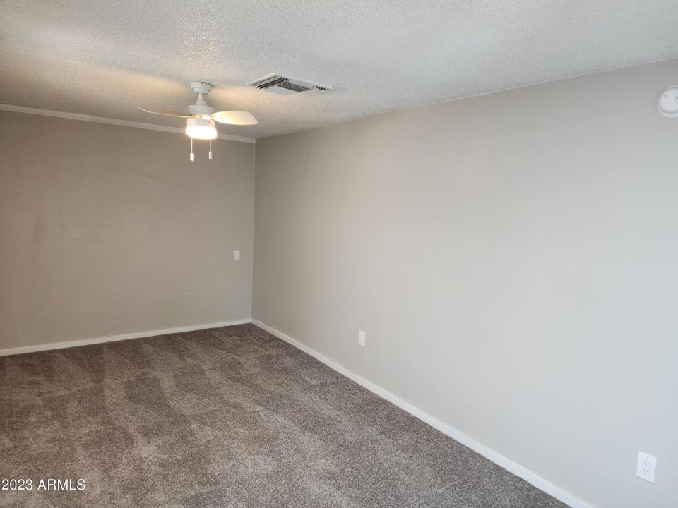 3 Beds 1 Bath Apartment photo'