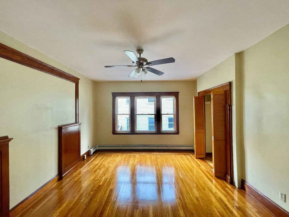 3 Beds 1 Bath - Apartment photo'