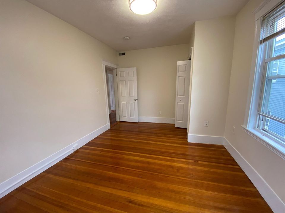 3 Beds 2 Baths Apartment photo'