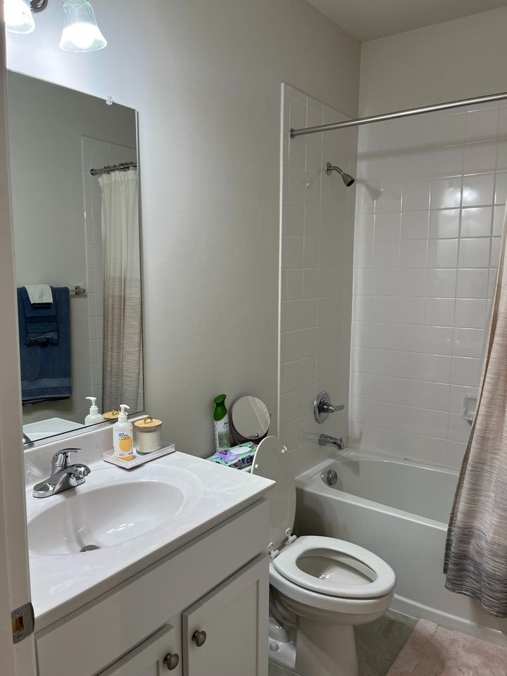 1 Bed 1.5 Baths Townhouse photo'
