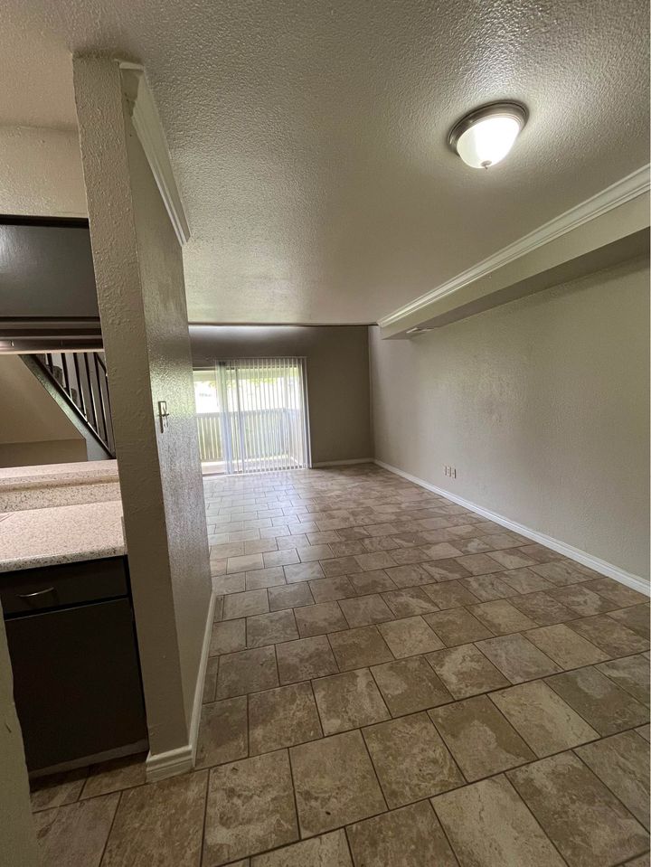 1 Bed 1 Bath - Townhouse photo'