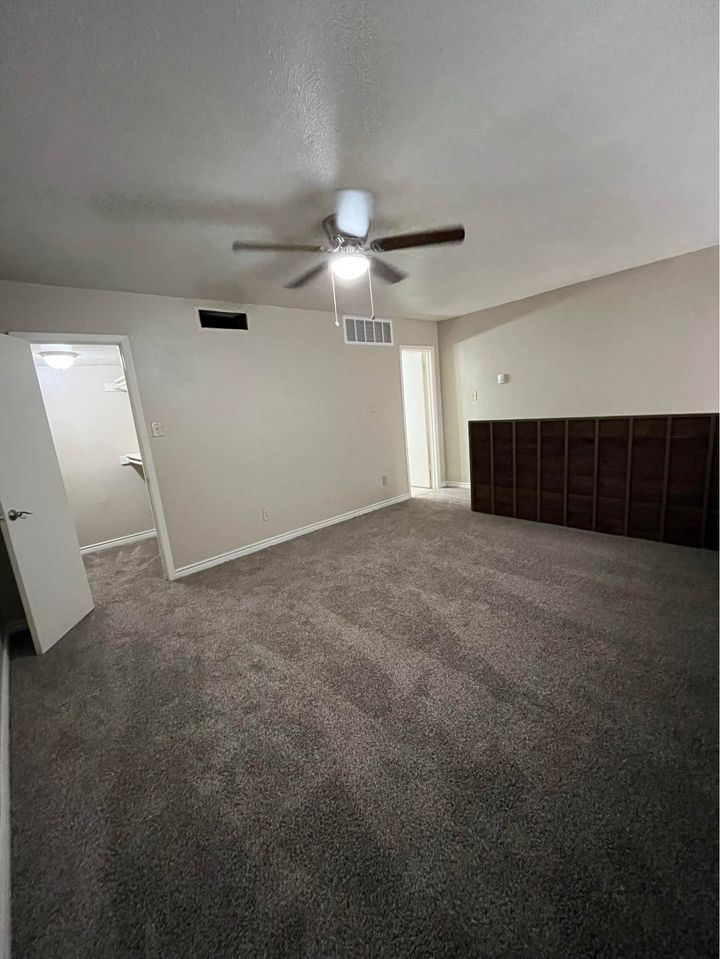 1 Bed 1 Bath - Townhouse photo'