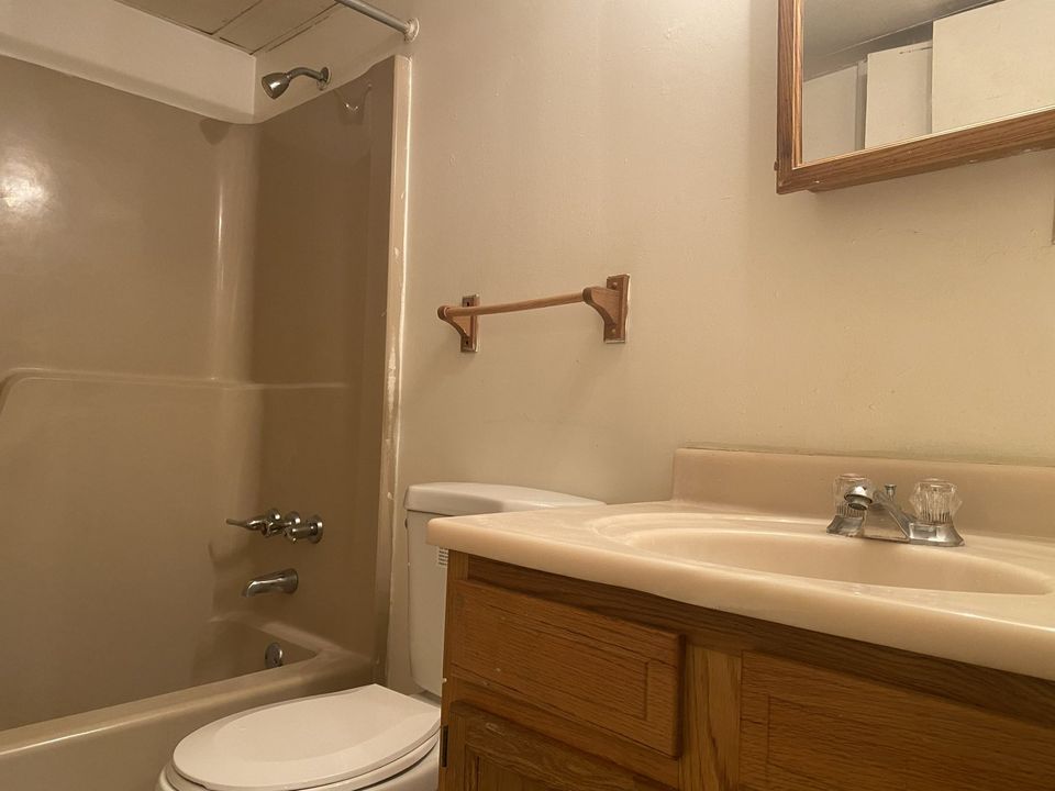 2 Beds 1 Bath Apartment photo'