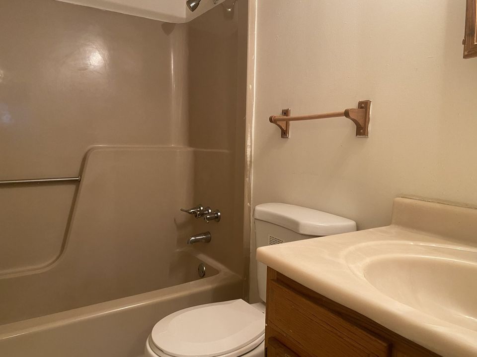 2 Beds 1 Bath Apartment photo'