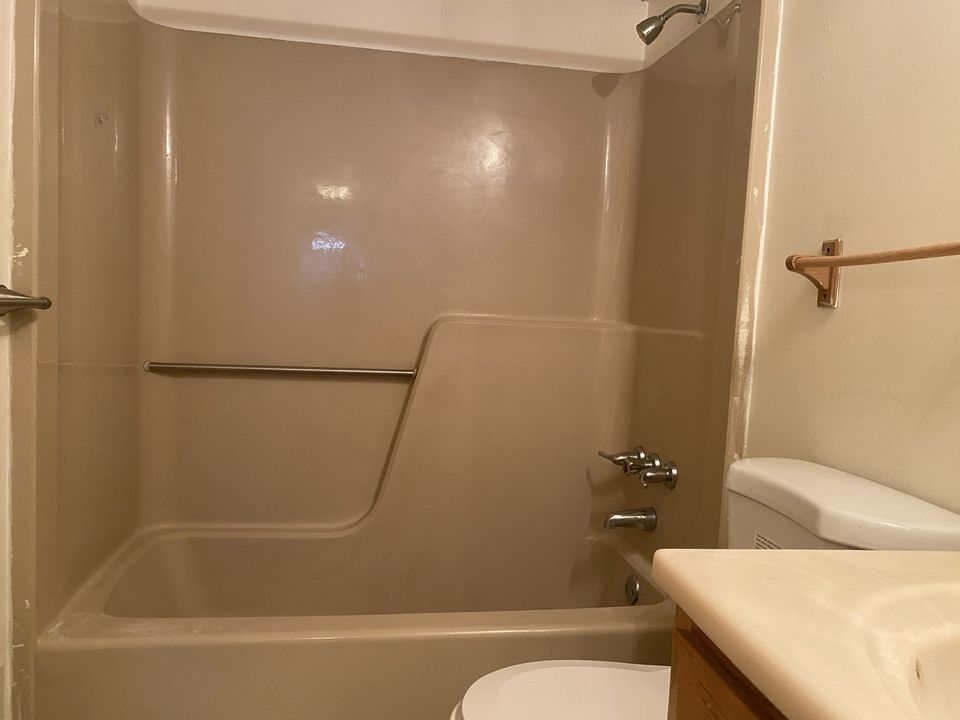 2 Beds 1 Bath Apartment photo'