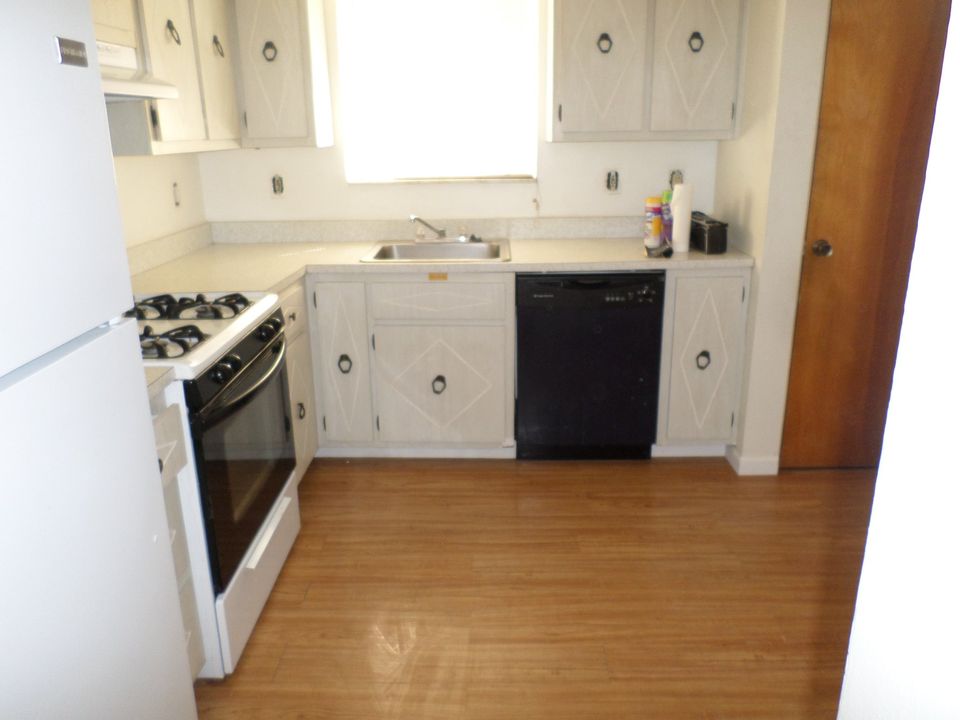 2 Beds 1 Bath Apartment photo'