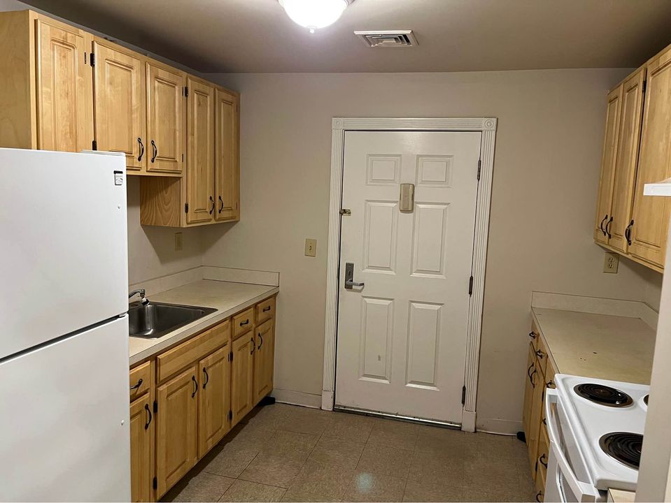 2 Beds 1 Bath - Apartment