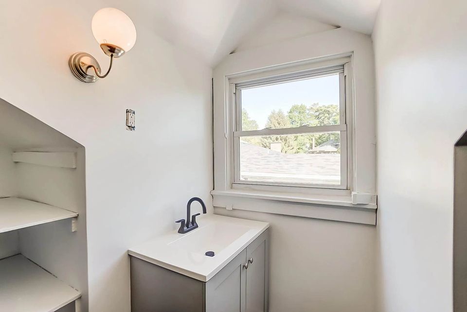 2 Beds 1 Bath - Apartment photo'