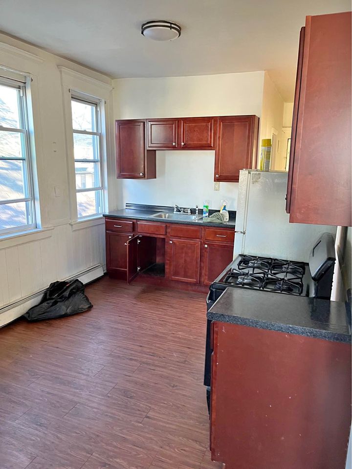 2 Beds 1 Bath - Apartment