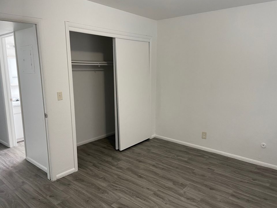 2 Beds 1 Bath Apartment photo'