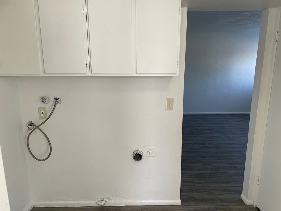 2 Beds 1 Bath Apartment photo'