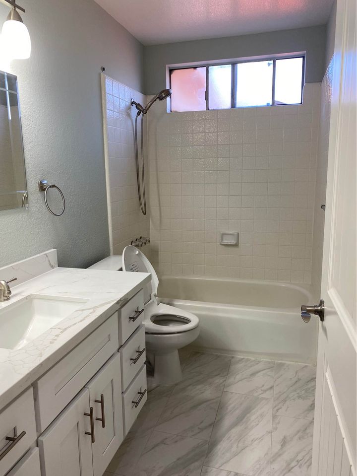 2 Beds 1 Bath - House photo'