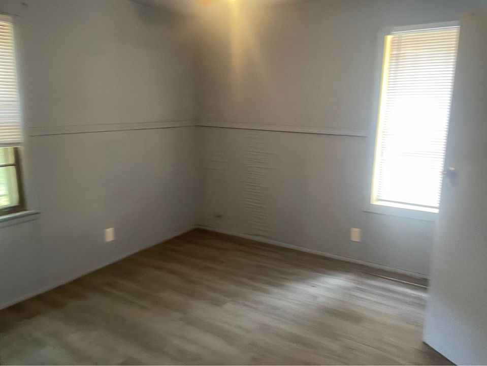 2 Beds 1 Bath - House - 10