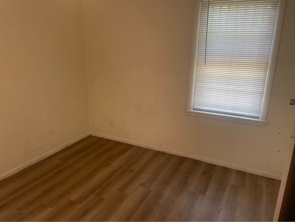 2 Beds 1 Bath - House photo'