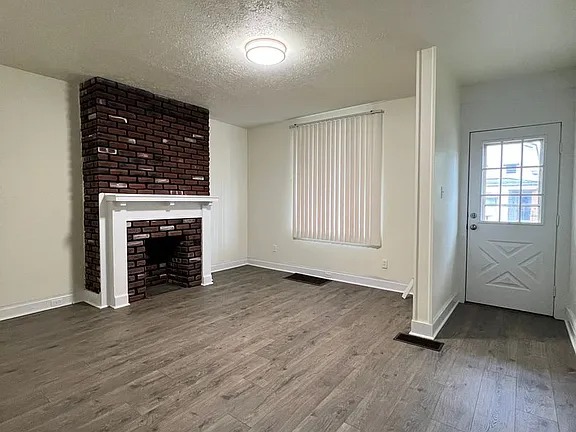 2 Beds 1 Bath House photo'