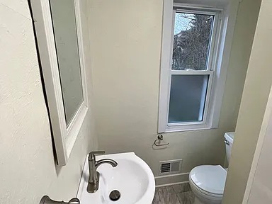 2 Beds 1 Bath House photo'