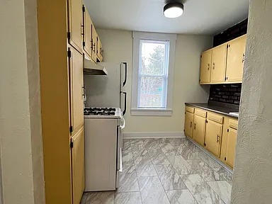 2 Beds 1 Bath House photo'