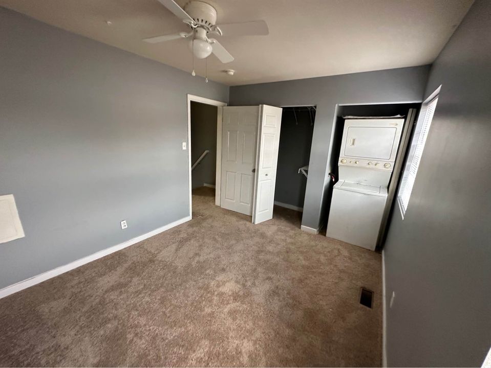 2 Beds 1 Bath - Townhouse photo'