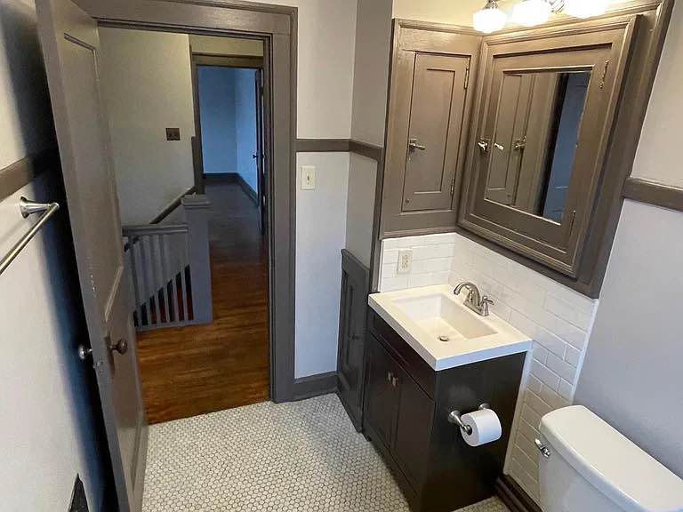 2 Beds 1 Bath - Townhouse photo'