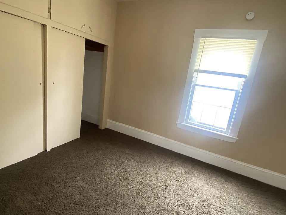 2 Beds 1 Bath - Townhouse photo'