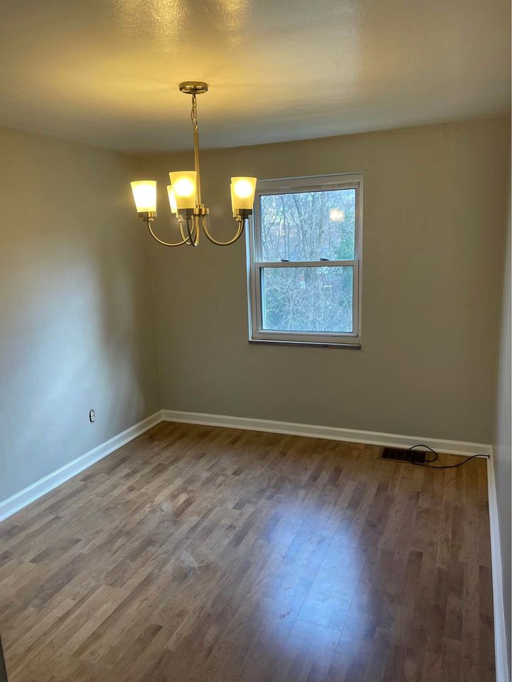 2 Beds 1 Bath - Townhouse photo'