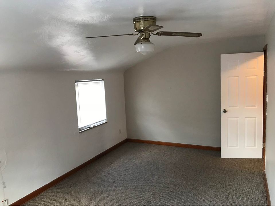 2 Beds 1 Bath - Townhouse photo'