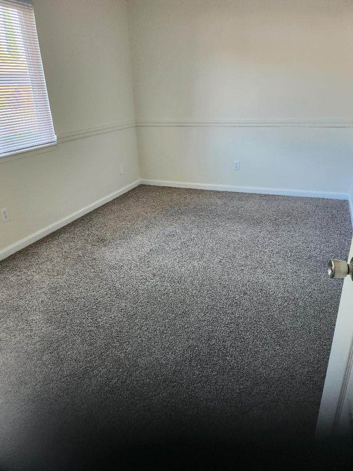 2 Beds 1 Bath - Townhouse photo'